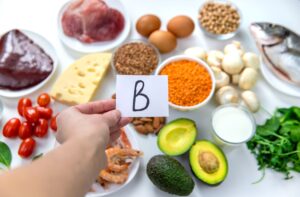 B vitaminlerinin sinir sistemi üzerindeki onarıcı etkisi ile lipozomal teknolojinin sunduğu %90'ın üzerindeki emilim oranını birleştiren bu yaklaşımla, göz sinirlerinizi ve görme kalitenizi uzun yıllar boyunca güvence altına alabilirsiniz.